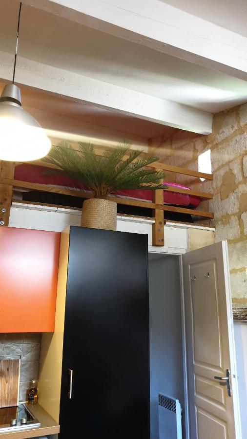 Joli Petit Studio Au Coeur D'Uzes Appartement Buitenkant foto